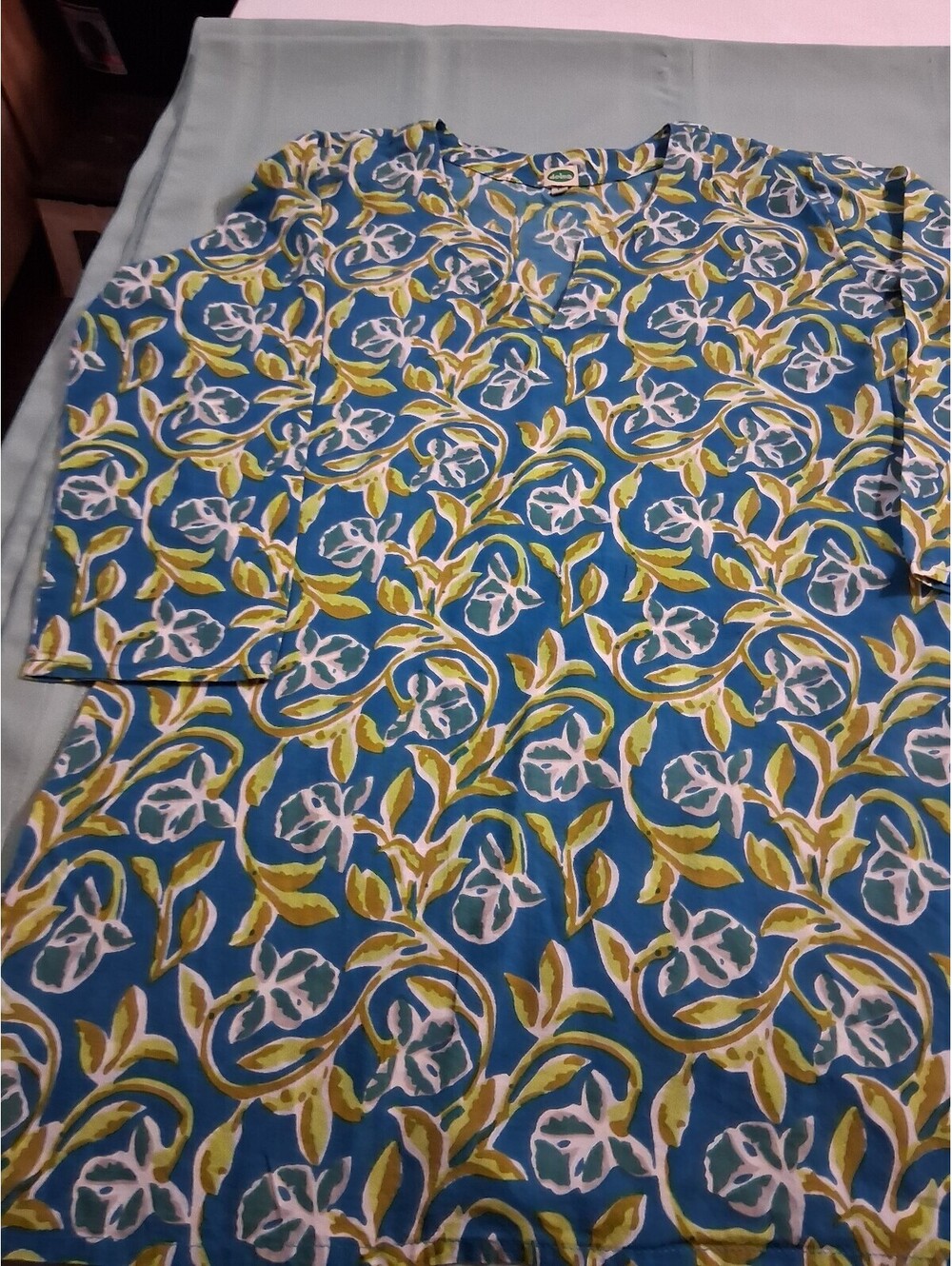 Dolma Women's Blue Floral Cotton Blouse Size Small